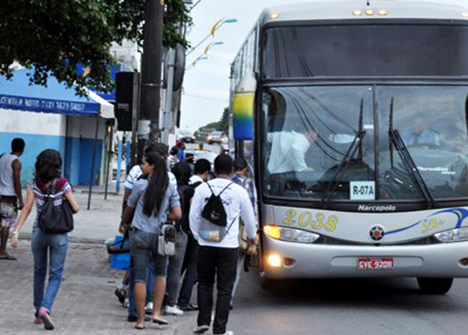 Estudantes da Ufba e do Ifba moradores de Camaçari ficam sem transporte