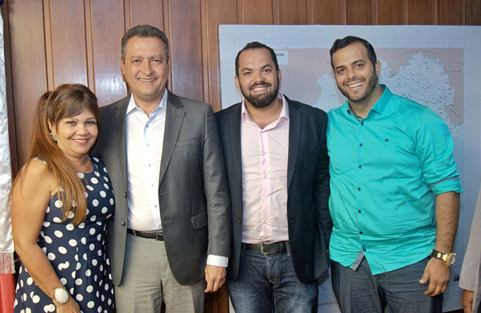 Jussara Márcia e Rui Costa assinam Consórcio de Saúde