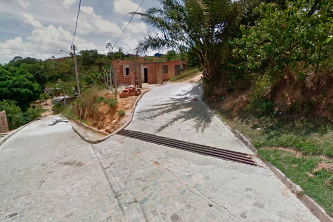 Corpo é achado com mãos amarradas e perfurações 