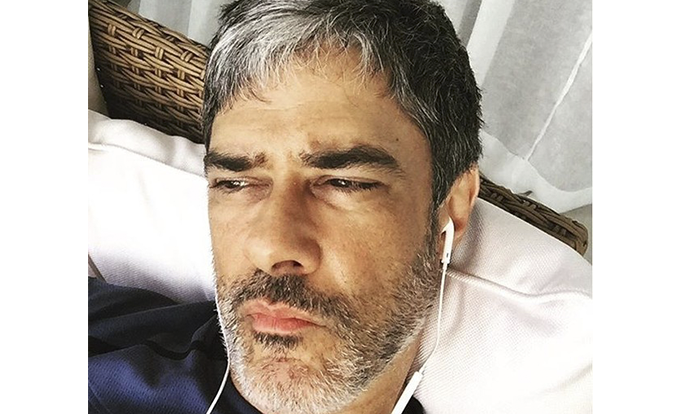 Bonner bloqueia comentários e exclui fotos da família