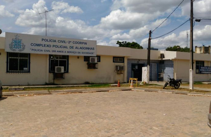 Policial civil é encontrado morto no banheiro de delegacia