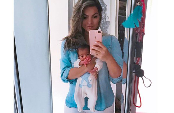 Dez dias após parto, Kelly Key comemora a perda de 8kg