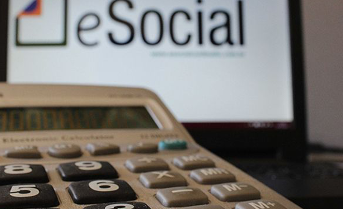 Empregadores têm até hoje para pagar eSocial