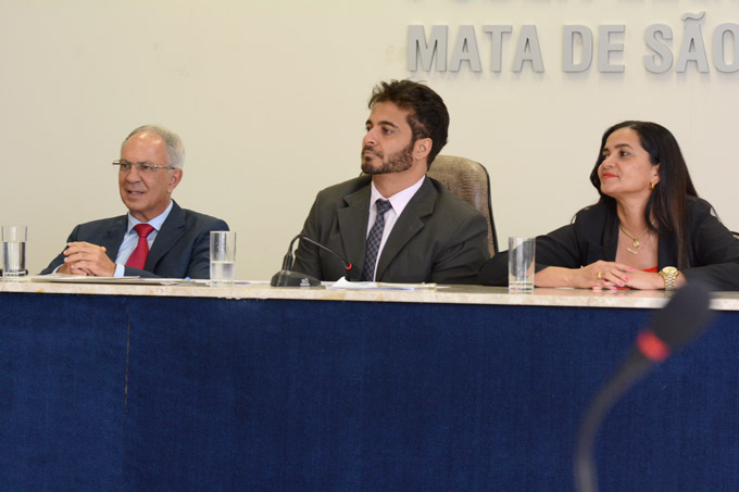 Câmara Matense retoma trabalhos em clima tenso 