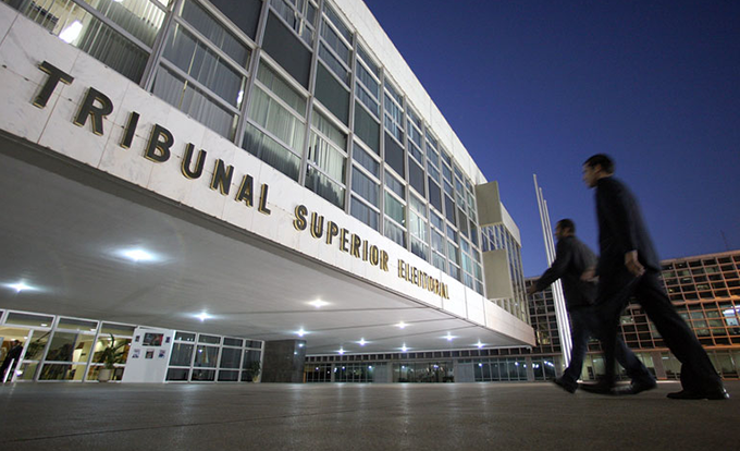 TSE vai sortear novo relator de investigação contra PP, PT e PMDB