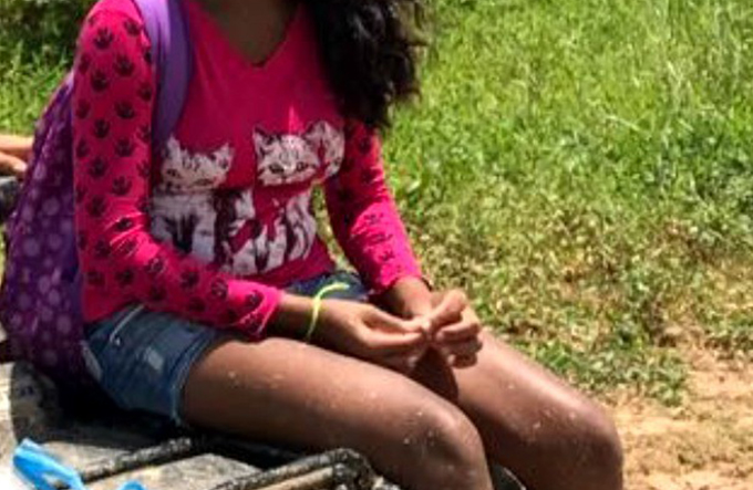 Menina de 14 anos mata pai com espingarda após estupro 