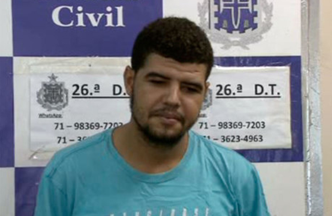 Suspeito de diversos assassinatos é preso com três pistolas