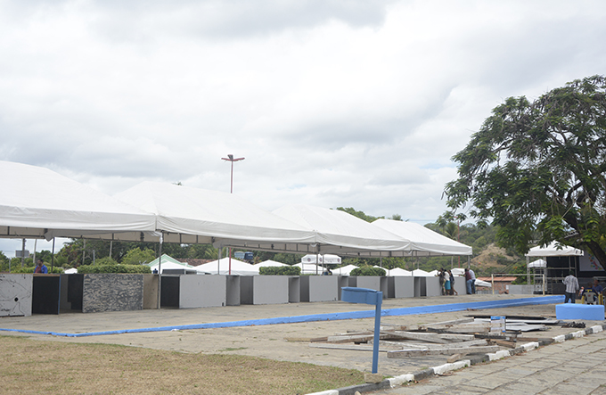 Estrutura pronta para a Festa do Bonfim 