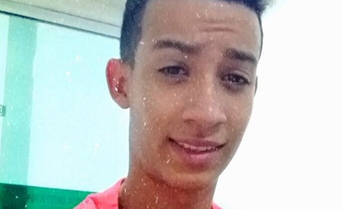 Jovem morre após ter mangueira de ar colocada no ânus
