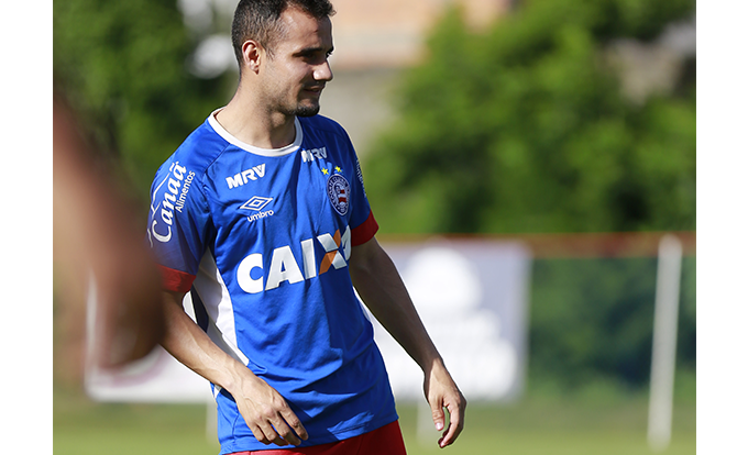 Maikon Leite é regularizado, mas só vai estrear após o Carnaval