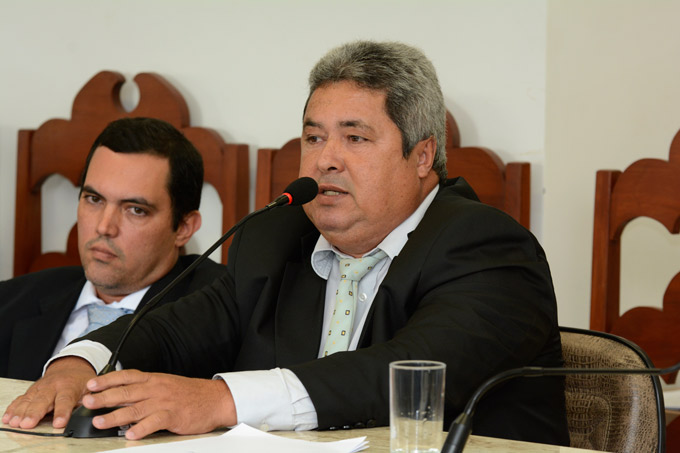 Denúncias e indicações são discutidas em sessão ordinária