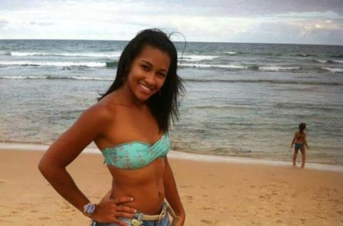 Mulher é violentada e morta a facadas dentro de casa