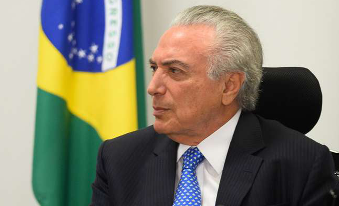 Temer retorna a Brasília após passar carnaval em Aratu