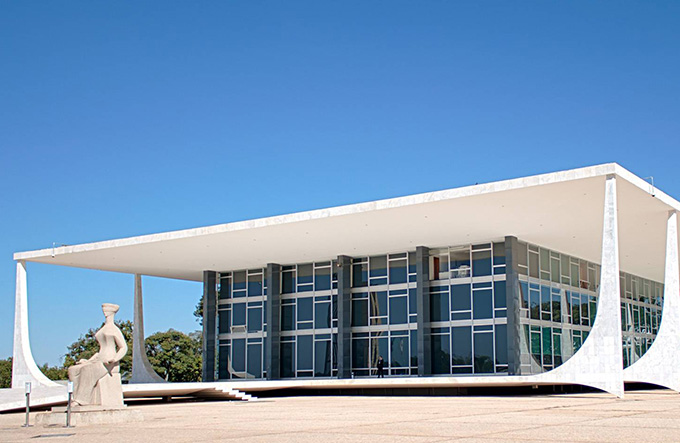 Ao menos 50 alvos da Lava Jato sem foro estão no STF