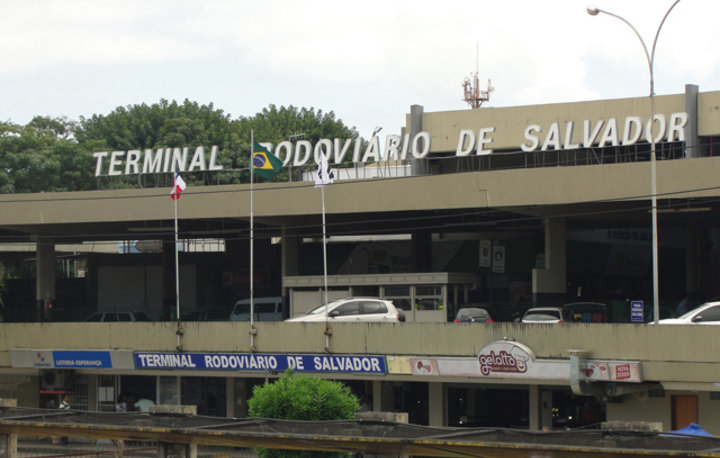 Rodoviária fecha para remoção de passarela na noite de hoje