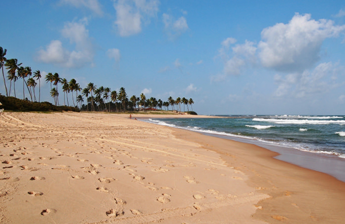 Corpo encontrado em praia pode ser de mototaxista desaparecido 