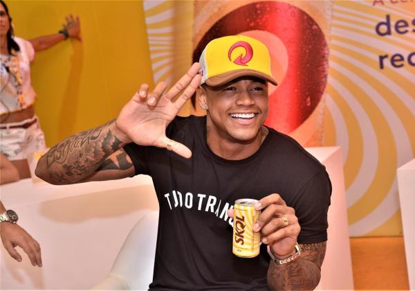 Léo Santana planeja lançar novo disco no São João