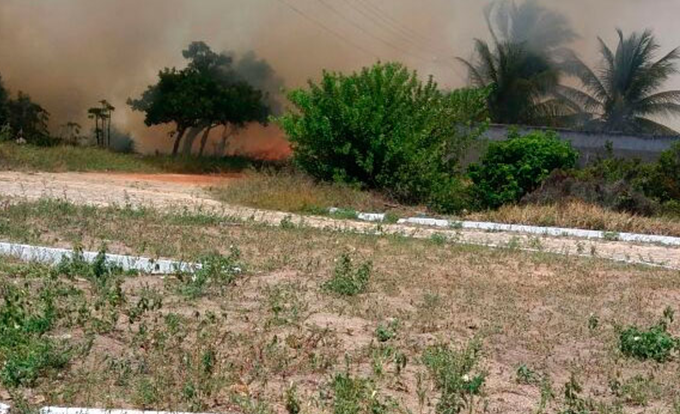 Incêndios na Linha Verde atingem área de 20 campos de futebol