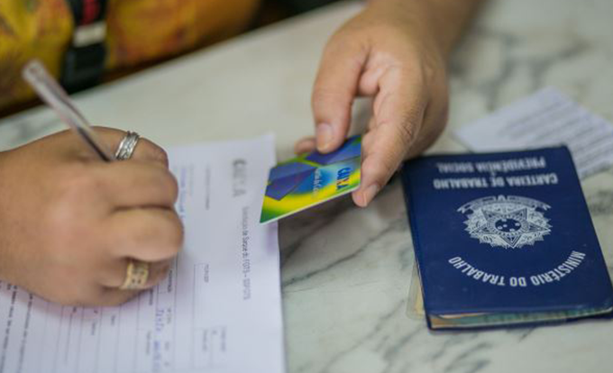 Na Bahia, mais de 800 mil pessoas devem fazer o saque do FGTS