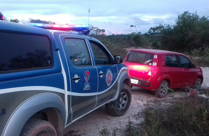 PM recupera veículo roubado em Dias d’Ávila