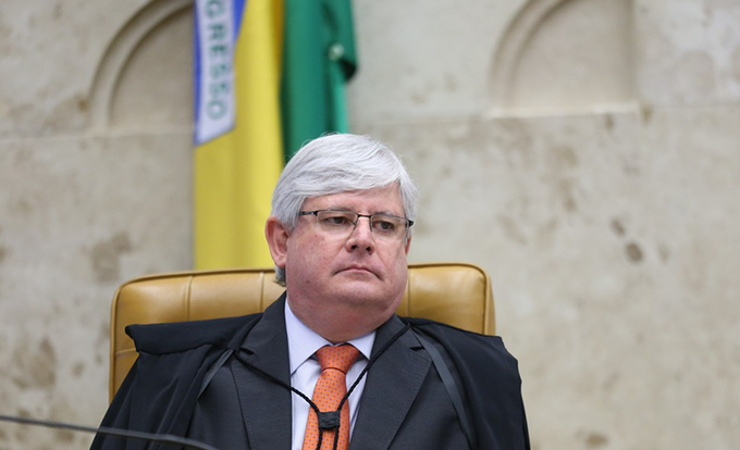 Janot deve enviar 80 pedidos de inquérito ao STF