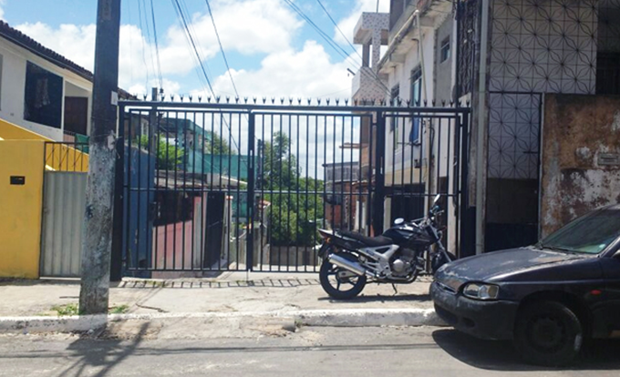 Homem é morto e criança de 5 anos é baleada 