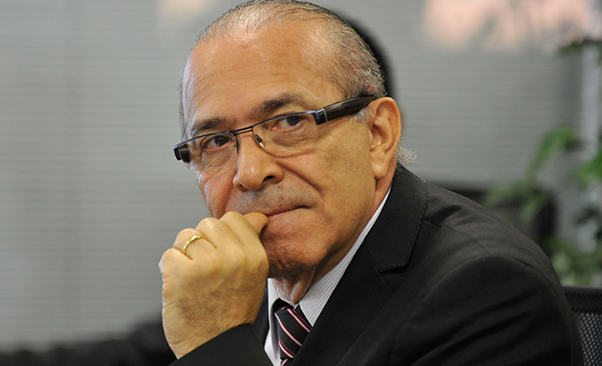 Ministro Padilha retorna hoje ao trabalho após 21 dias 
