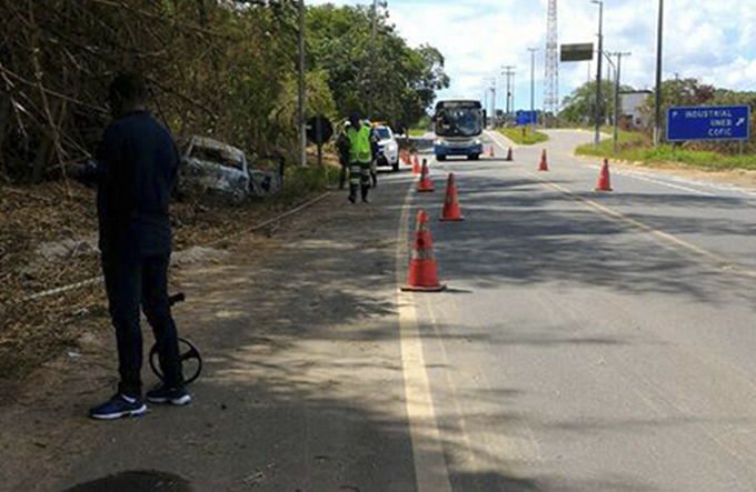 Motociclista morre após colidir com veículo na BA-512