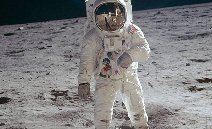 Rússia começa a selecionar astronautas para voos à lua