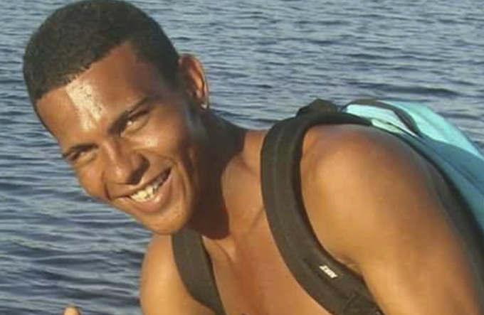 Jovem é morto a machadada em Praia do Forte