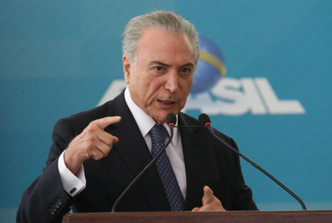 Temer elogia mobilização da sociedade após denúncias 