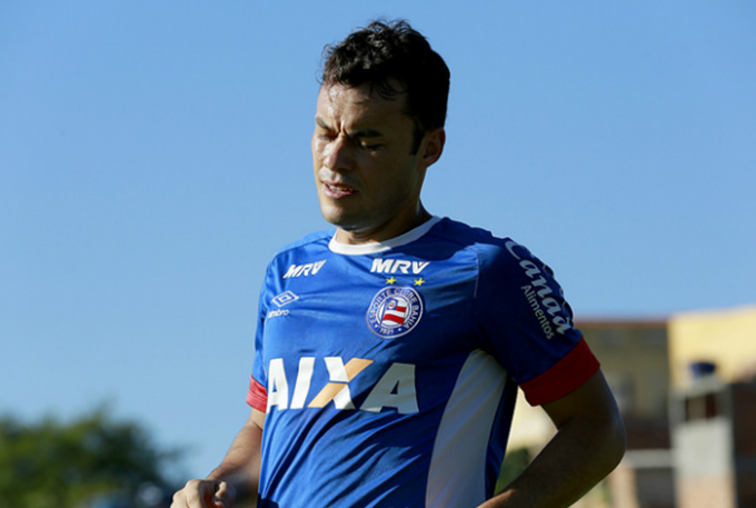 Renato Cajá não treina com bola e situação fica complicada