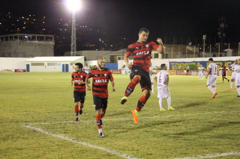Com reservas, Vitória goleia Jacobina fora de casa