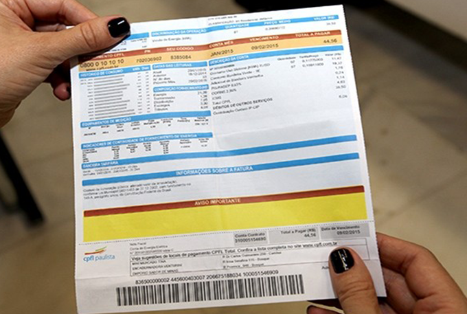 Conta de luz cairá até 20% em abril 