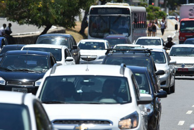 Detran inicia recadastramento de veículos com placas de final 5