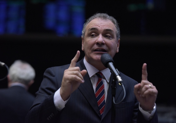 Pelegrino mandava ‘representantes’ para receber caixa 2, diz del