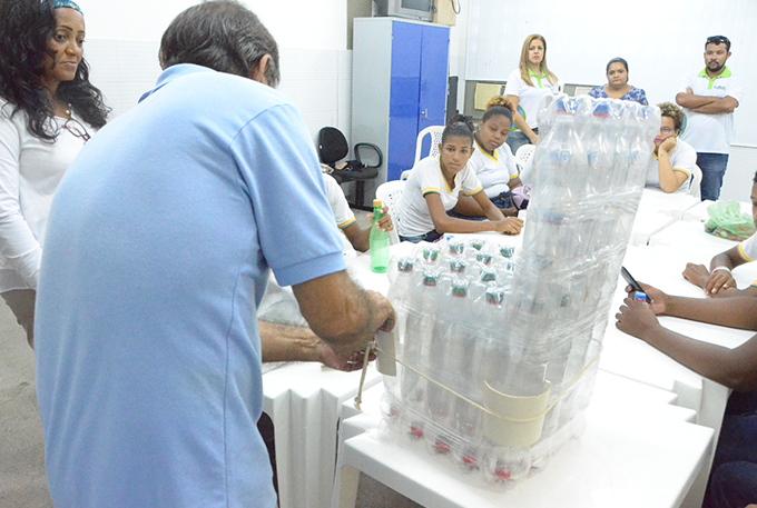 Prefeitura promove oficina de reciclagem em escola Municipal