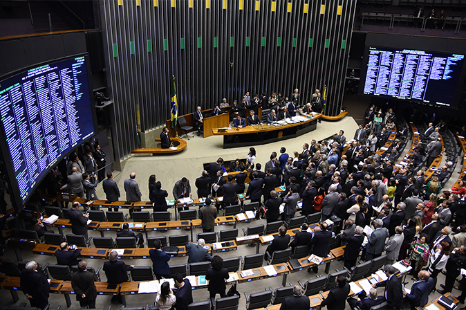 Plenário da Câmara deve votar a reforma trabalhista nesta quarta