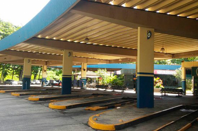 Nenhum ônibus está circulando na rodoviária de Salvador