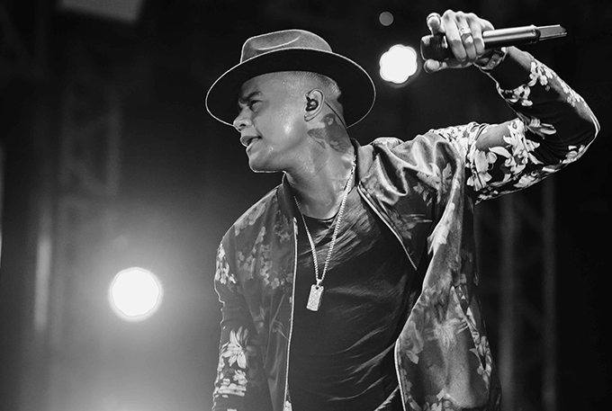 Léo Santana divulga dois novos hits em suas redes sociais 