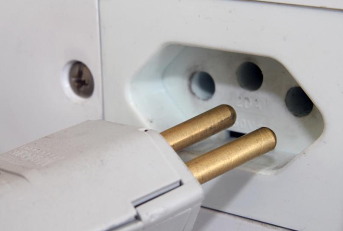 Acidentes elétricos causaram quase 600 mortes em 2016, diz estudo