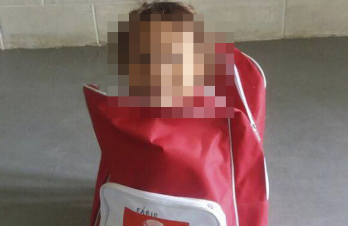 Mochilas entregues a alunos de creches vira motivo piada