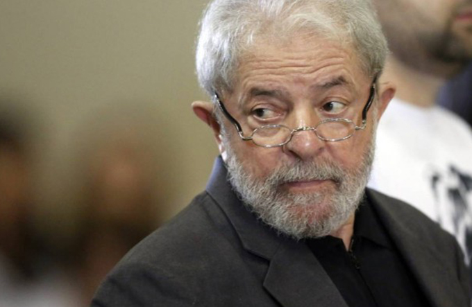 Lula diz a Moro que nunca teve intenção de adquirir triplex