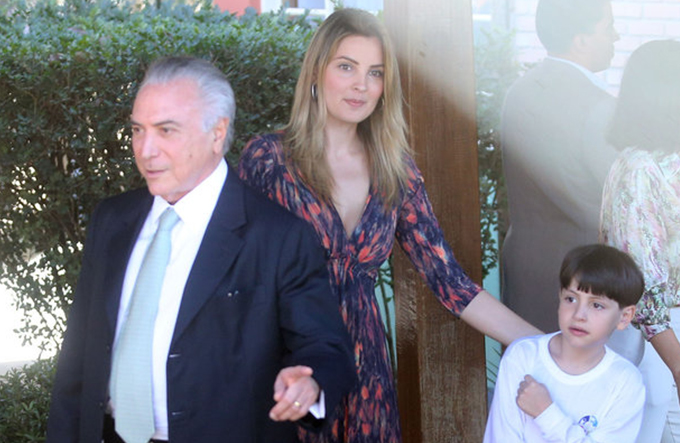 Babá de 'Michelzinho' tem cargo de confiança, diz jornal
