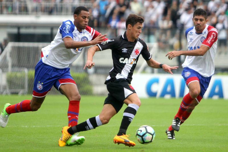 Diante do Vasco, Bahia perde a primeira partida na Série A