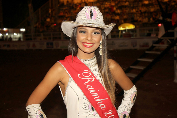 Espantalho abre concurso com premiação para eleger Rainha