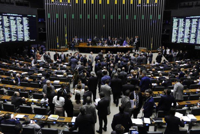 Sem oposição em plenário, Câmara aprova seis MPs