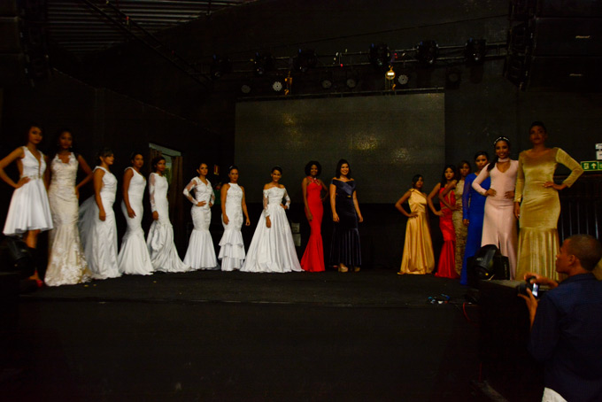 Confira como foi o desfile do projeto 'Sonho de Noiva'