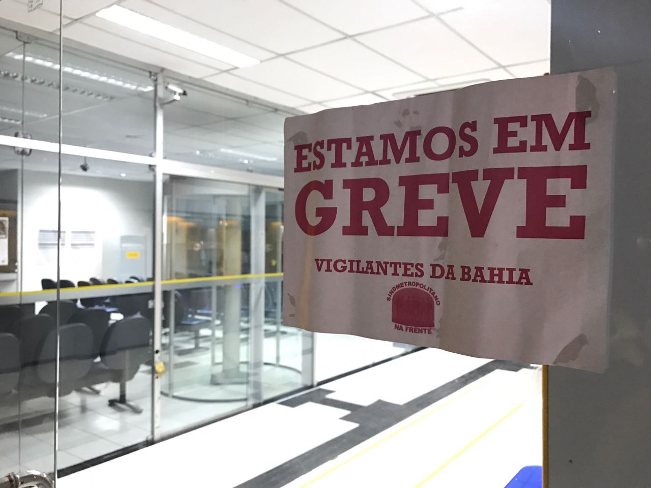 Banco do Brasil segue fechado com greve dos vigilantes