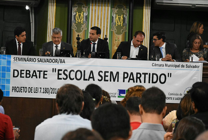 Bacelar pede ampliação do debate sobre 'Escola sem Partido'